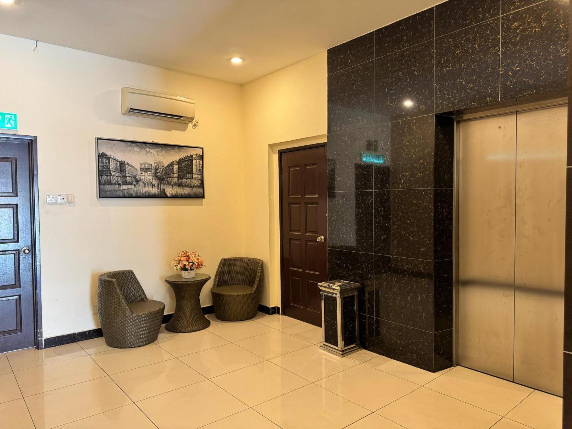 K Garden Hotel Bagan Serai Exterior photo